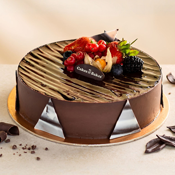 Chocolate Ganache Cake from Cakes and Bakes Bakery Dubai, a rich chocolate cake finished with smooth chocolate ganache for birthdays and celebrations.